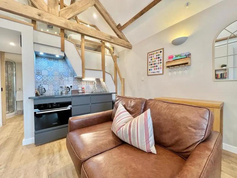 Pass the Keys The Old Smithy Tiny home Gower Images