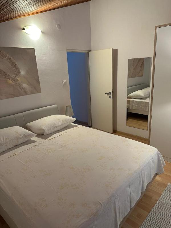 Two-Bedroom Apartment with Balcony image 2