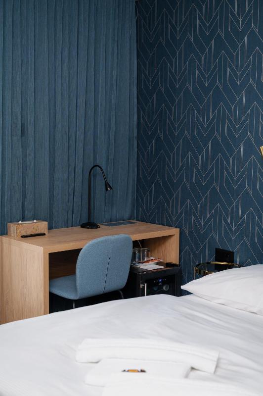 Standard Double Room image 4