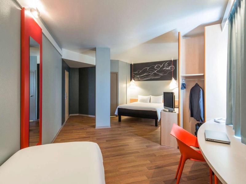 Premium Room image 3