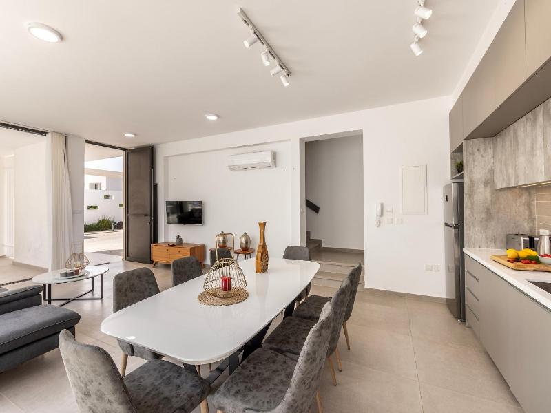 Almaria Residences - image 14