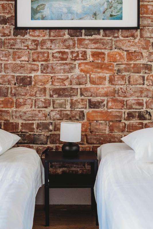 Twin Room with Shared Bathroom image 3