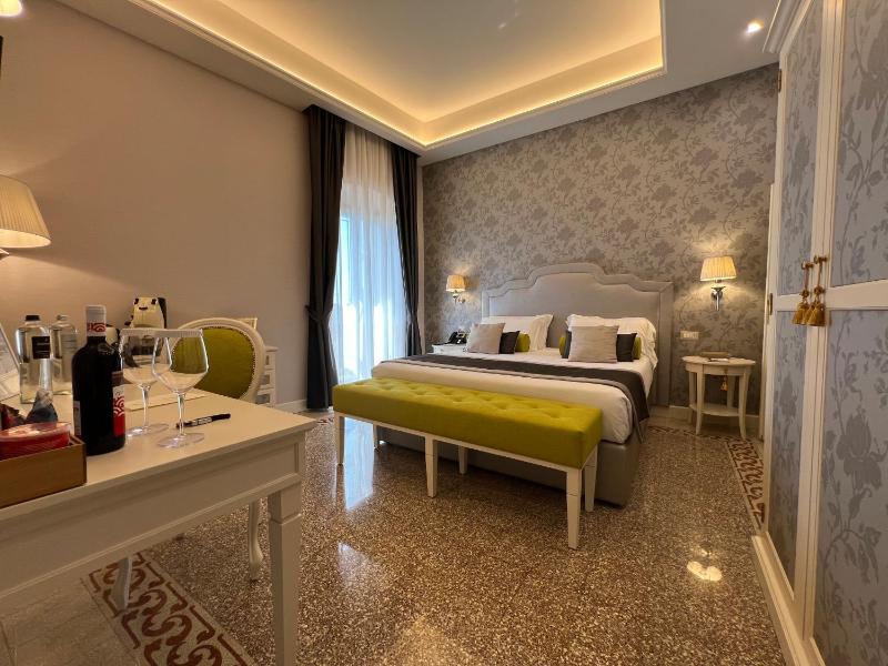 Executive Suite image 3