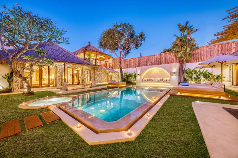 Villa Miami - New Luxury 7BDR Prime Location - image 35