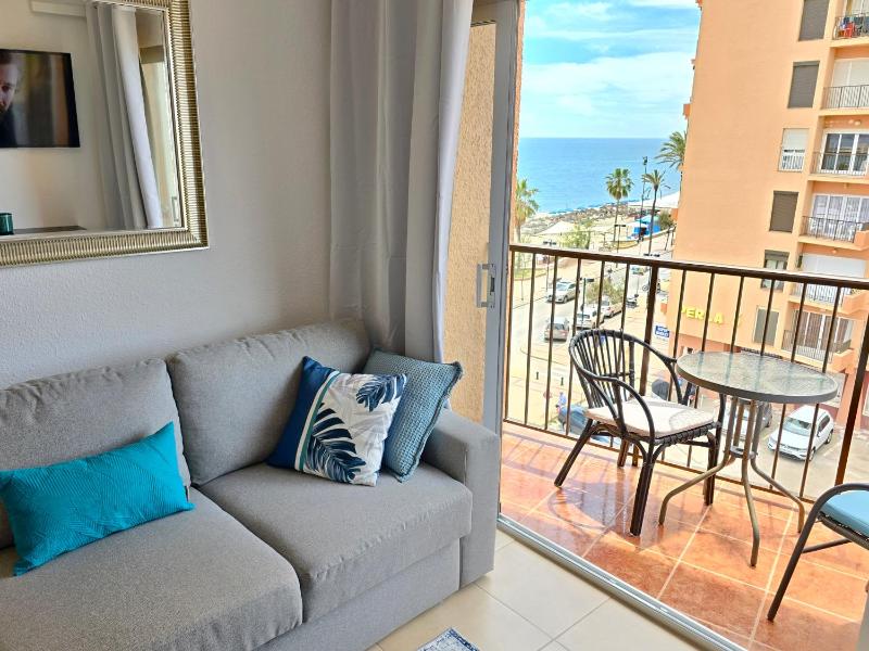 Fuengirola first line sea view - image 1