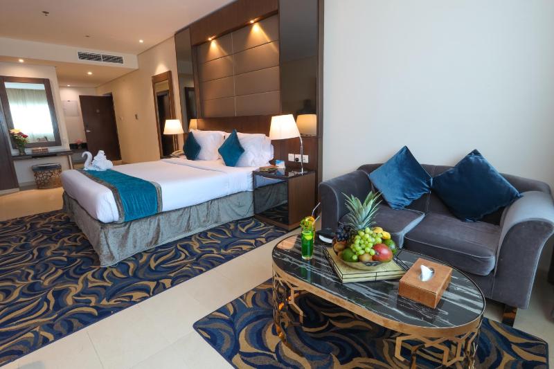 Deluxe Double Room image 1
