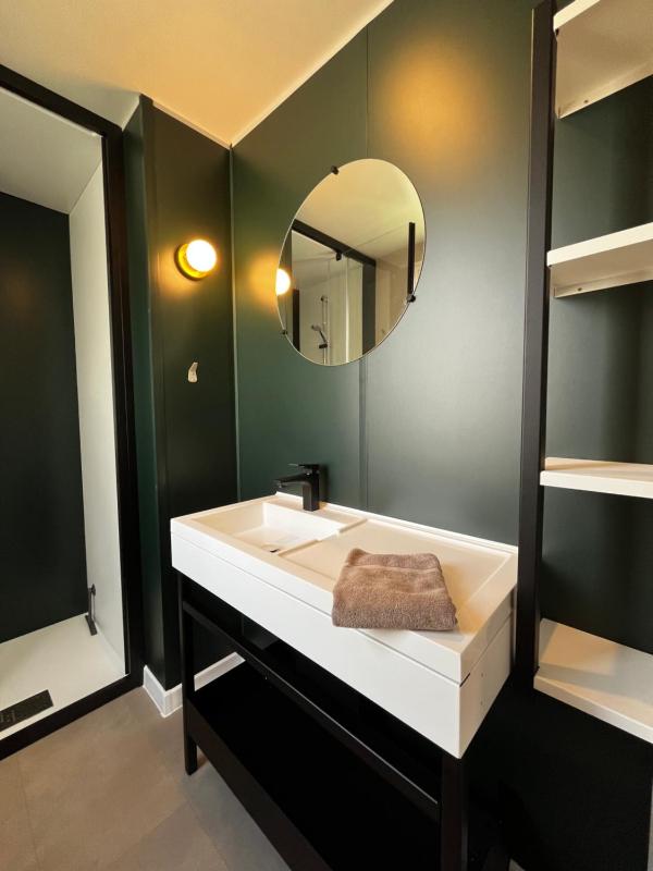 Mobile Home image 1