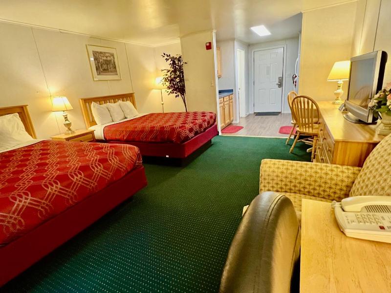 Queen Room with Two Queen Beds and Kitchenette image 1