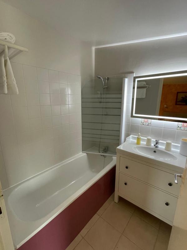 Comfort Triple Room image 4