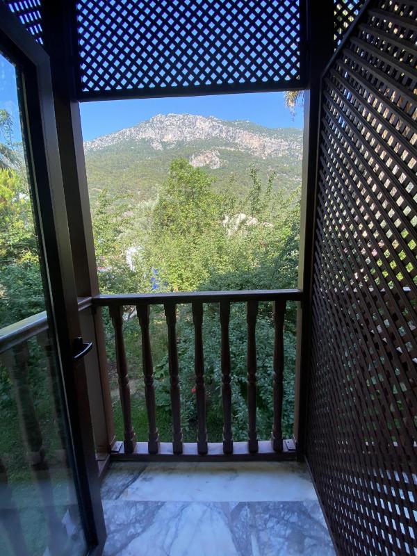 Double Room with Balcony (2 Adults + 1 Child) image 3