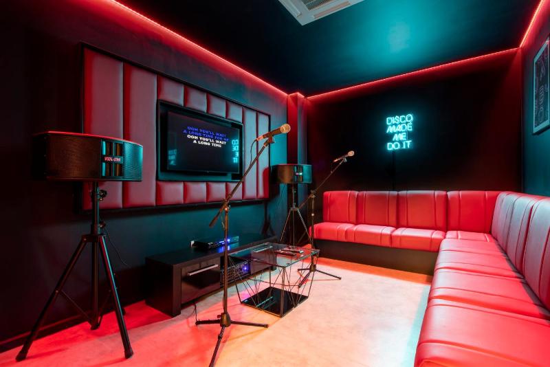 Hollis Croft Studios in Sheffield City Centre - image 11