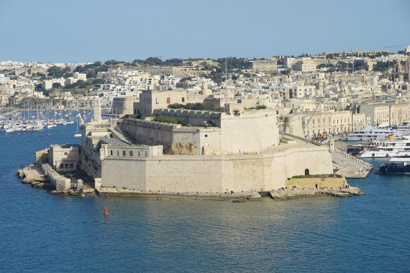 Battery House - image 14