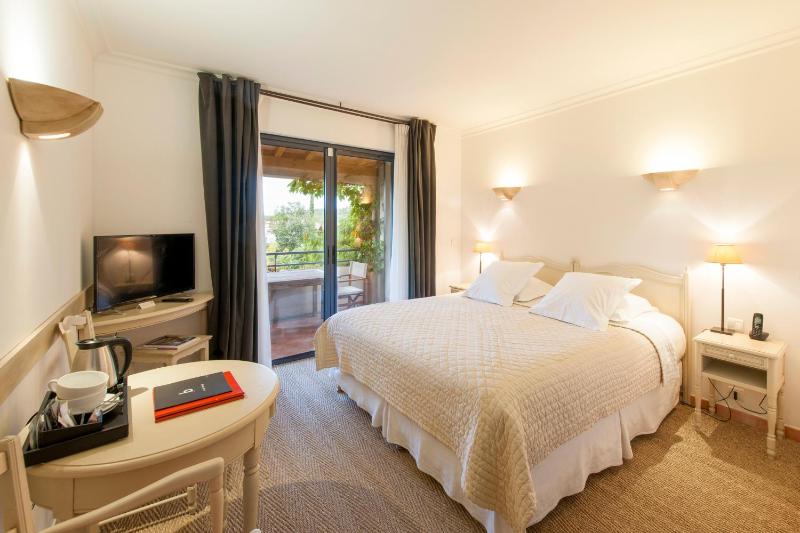 Comfort Double Room with Bath image 3