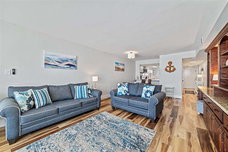 Edgewater West Unit 44 - image 7