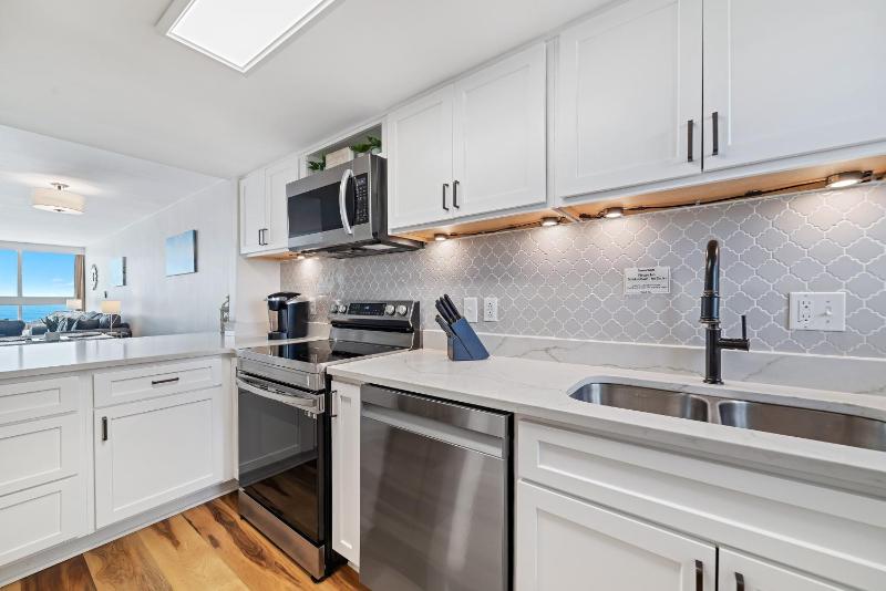 Edgewater West Unit 44 - image 8