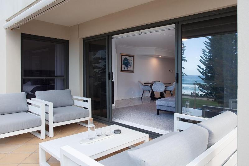 Oceanfront Oasis Manly - image 9