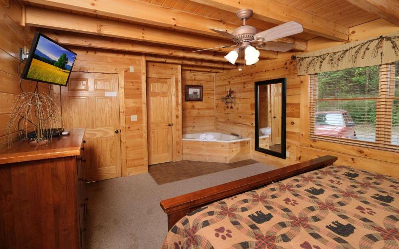 Simply Amazing - Game Tables and Hot Tub - image 4