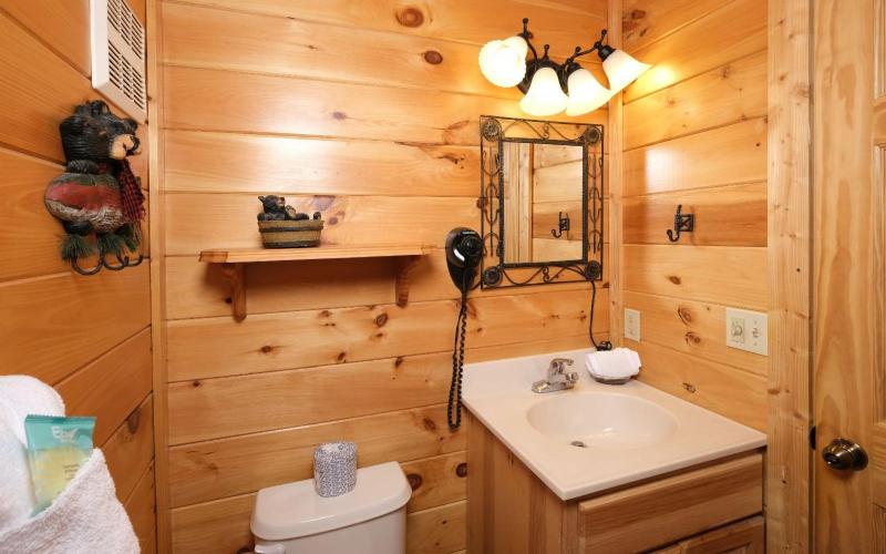 Simply Amazing - Game Tables and Hot Tub - image 30