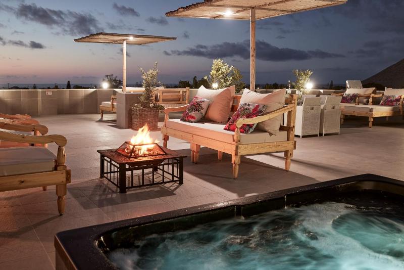 Luxury White House - Family Villa Near the Sea - image 12