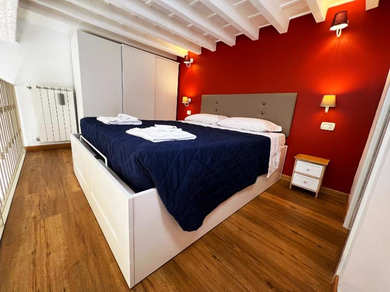 LOFT IN FLORENCE - image 11