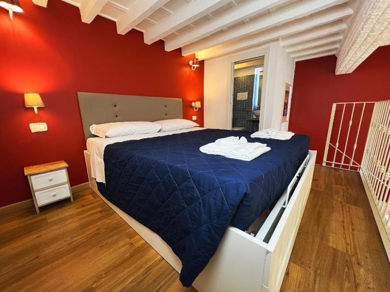 LOFT IN FLORENCE - image 10