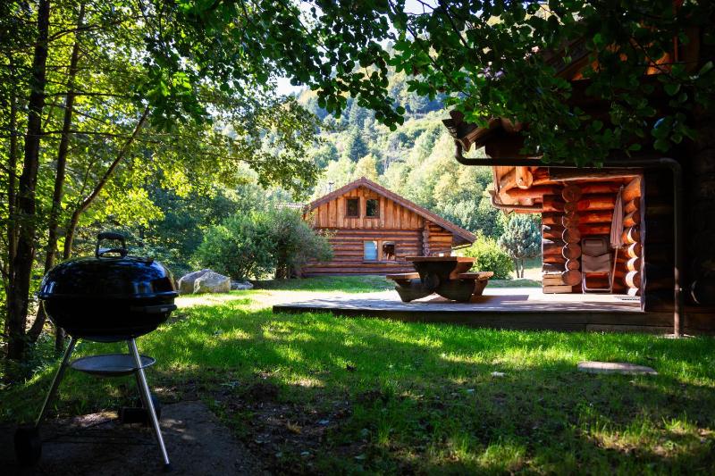 Three-Bedroom Chalet (6 People)  image 3