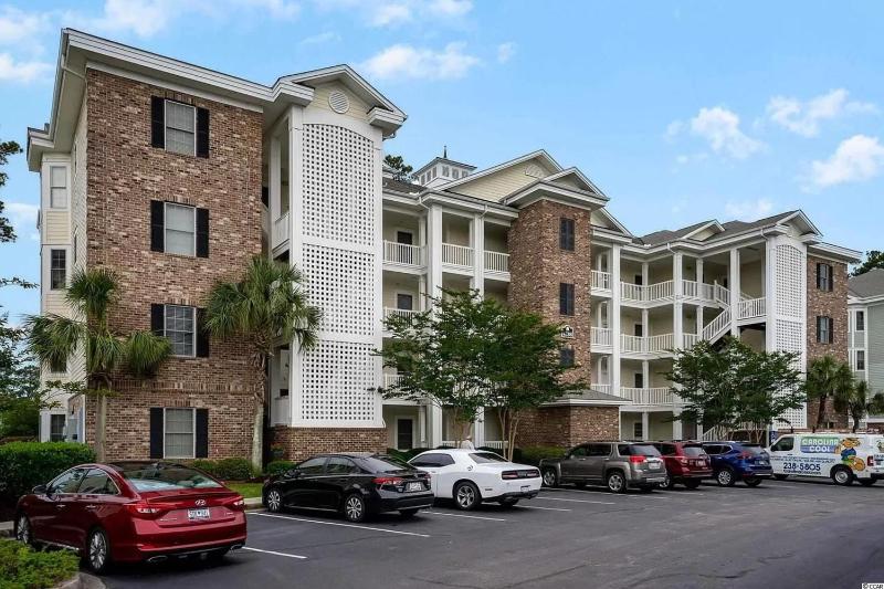 Elegant 3BR Condo at Magnolia Pointe - image 1