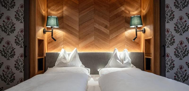 Double Room image 4
