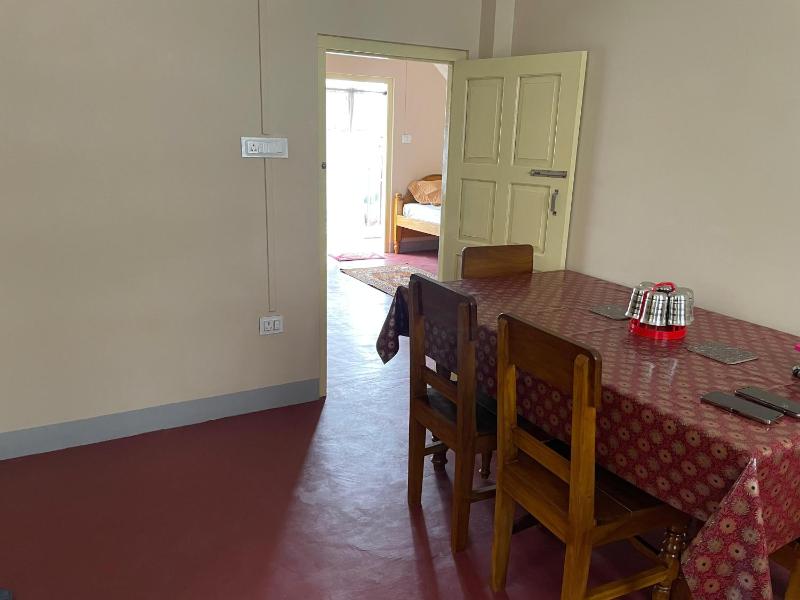 Keeon Private Room Back - image 9