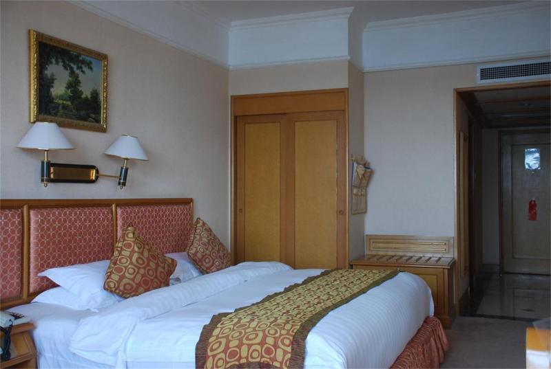 Qingdao Oceanwide Elite Hotel - image 20