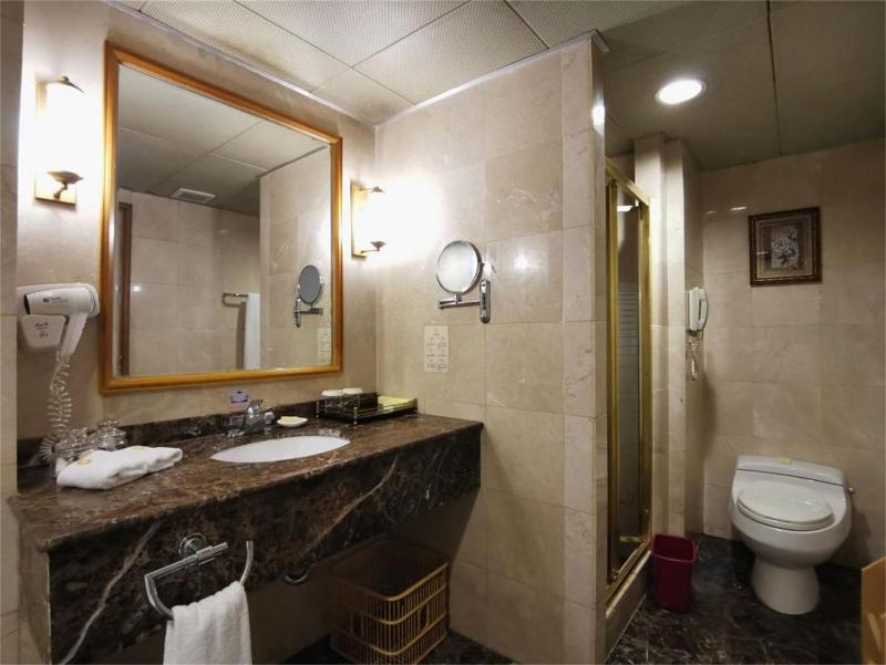 Qingdao Oceanwide Elite Hotel - image 34