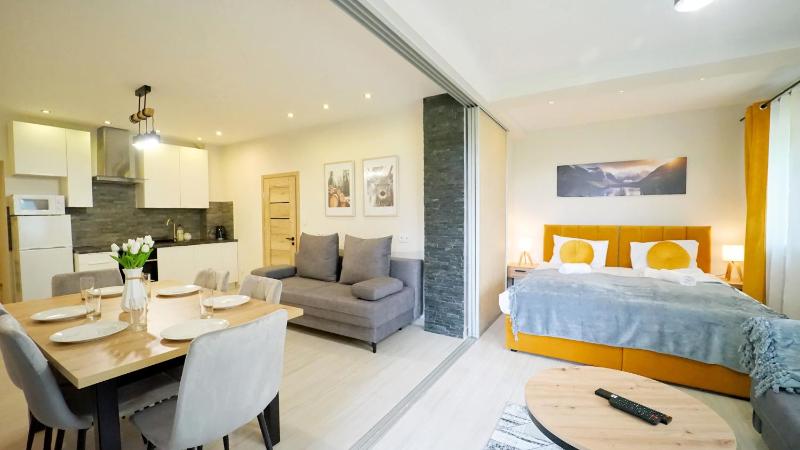 Apartamenty EverySky - Karkonoska 30 - image 13