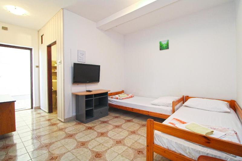 Apartments Pjescana Uvala 606 - image 31