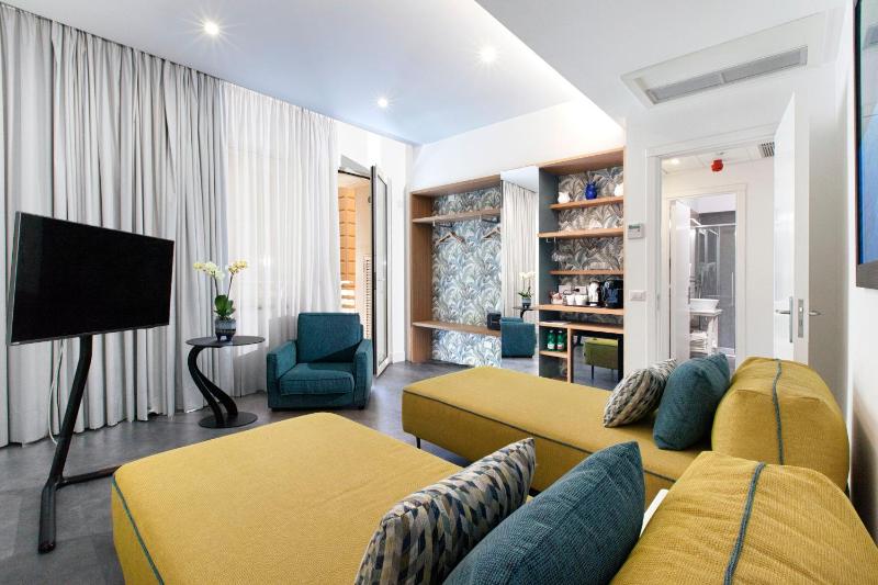 Junior Suite image 4