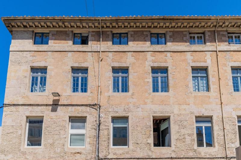 L'Arsenal - très bel appartement sur le Vieux-Port - image 13
