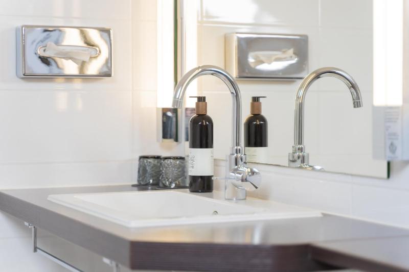 Comfort Room for up to 3 Persons - Size: M(edium) image 3