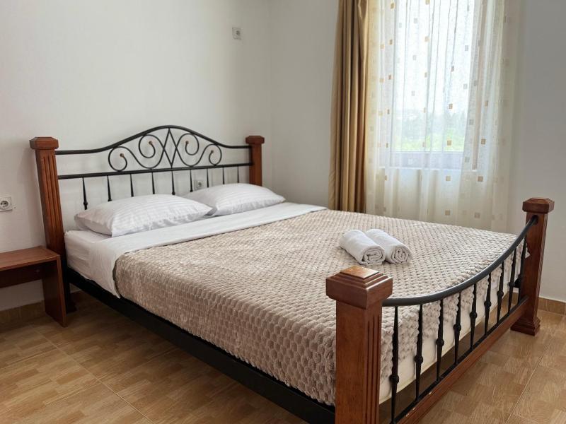 Single Room with Terrace image 3