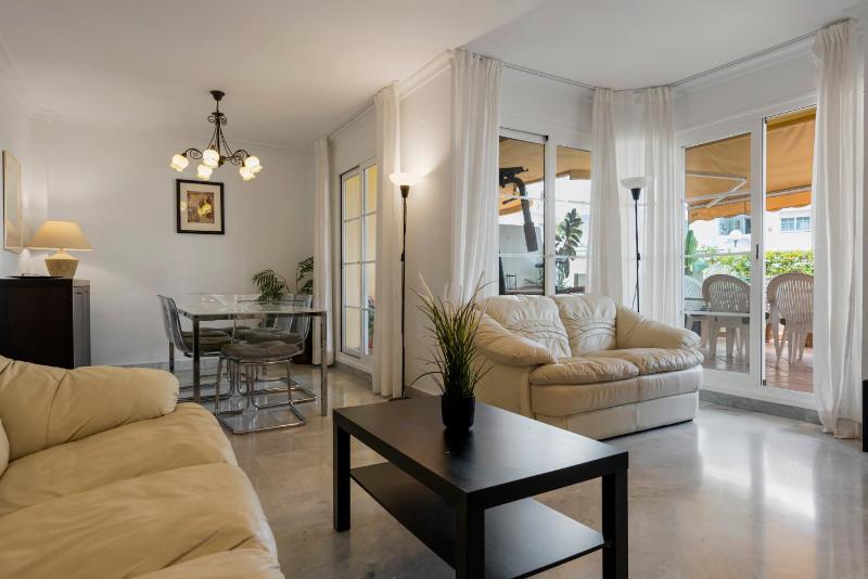 Duplex in Puerto Banus by Costarentals - Ref M40 - image 22
