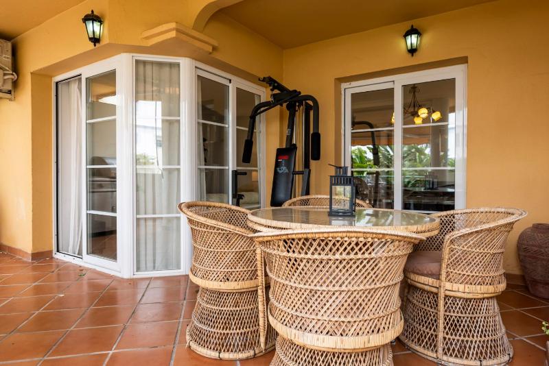 Duplex in Puerto Banus by Costarentals - Ref M40 - image 17