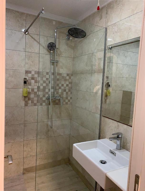 Double Room with Balcony and Sea View image 3