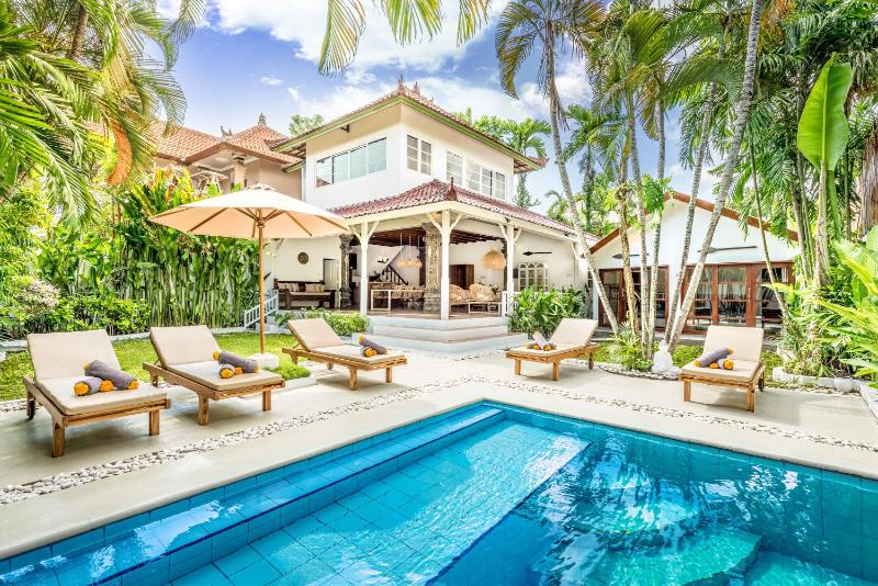 Villa Berlin - Private 6 BDR Villa in Seminyak with Pool and Garden - image 6