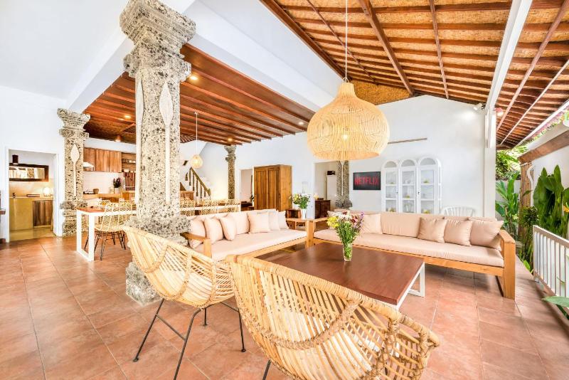 Villa Berlin - Private 6 BDR Villa in Seminyak with Pool and Garden - image 25