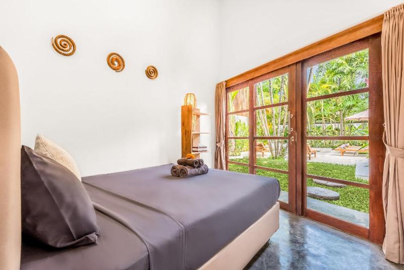 Villa Berlin - Private 6 BDR Villa in Seminyak with Pool and Garden - image 30