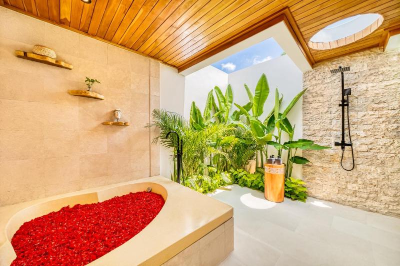 Villa Vienna - New 8BDR Jacuzzi Sauna and Cinema - image 40