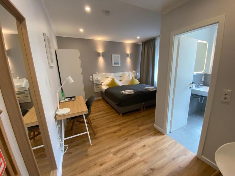 Superior Double or Twin Room image 1