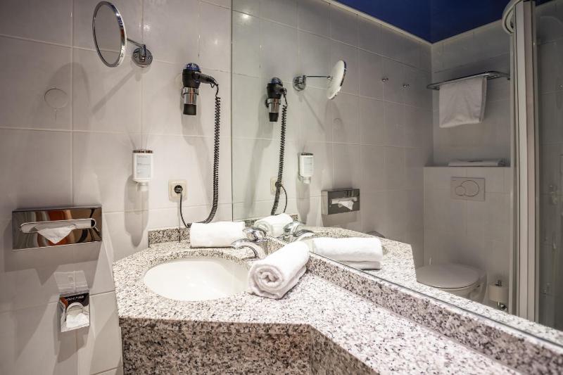 Standard Double Room with Wellness Area Access image 4