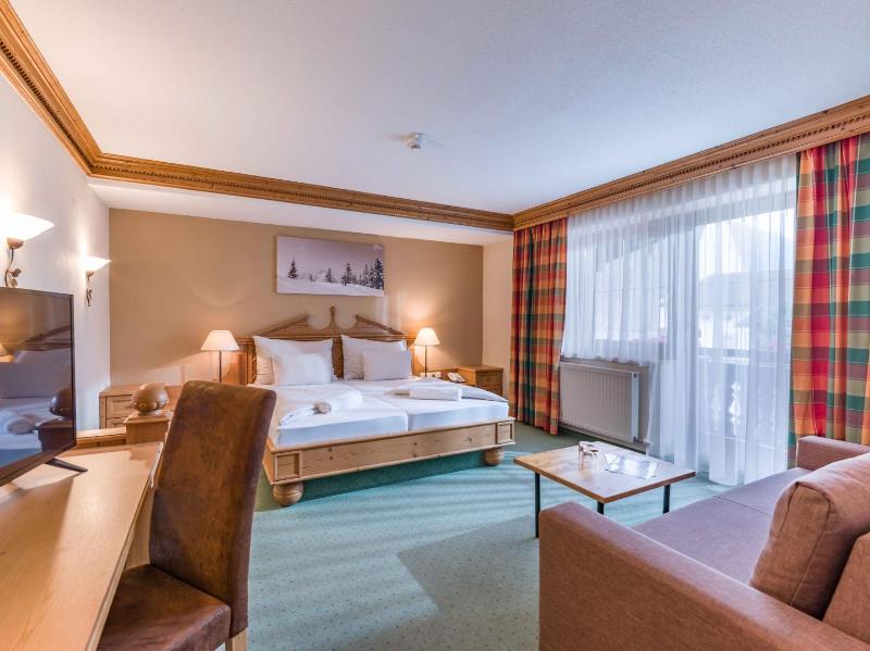 Large Double Room image 2