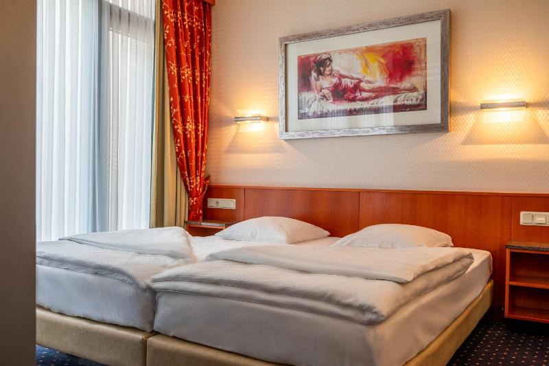 Junior Suite image 4