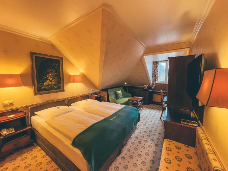 Double Room image 4