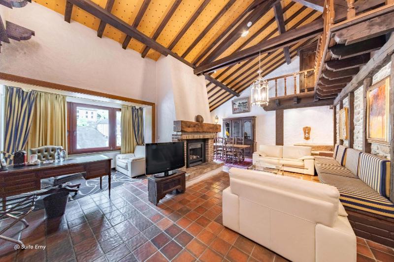 Presidential Suite image 4